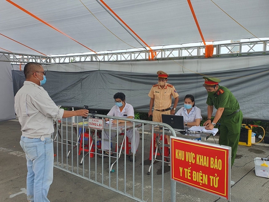 Hà Nội: Triển khai lắp đặt các camera quét mã QR code tại 67 Chốt kiểm soát phòng, chống dịch bệnh Covid-19