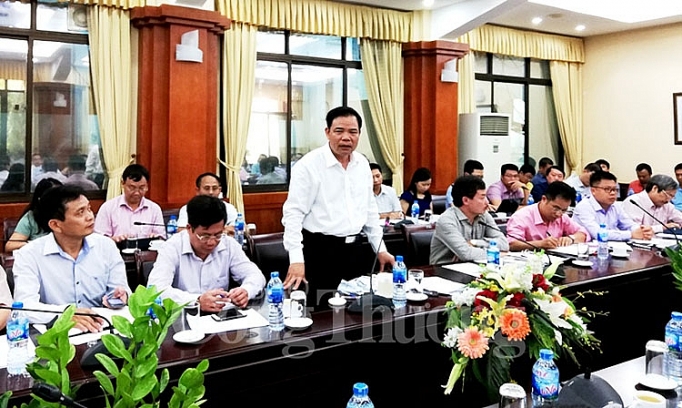 Bàn biện pháp ổn định thị trường và phát triển bền vững ngành chăn nuôi lợn ban bien phap on dinh thi truong va phat trien ben vung nganh chan nuoi lon