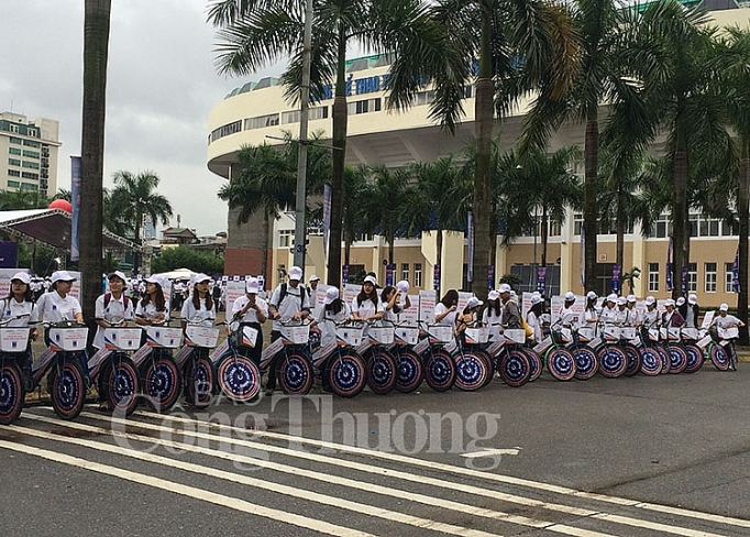 Diễu hành đạp xe hưởng ứng Tháng Phòng chống cháy nổ 2018 dieu hanh dap xe huong ung thang phong chong chay no 2018