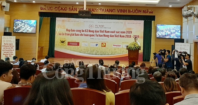 cong bo 63 nong dan viet nam xuat sac 2019