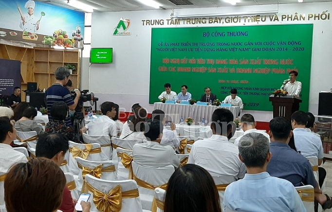 Kết nối tiêu thụ hàng hóa giữa doanh nghiệp sản xuất và phân phối khu vực biên mậu ket noi tieu thu hang hoa giua doanh nghiep san xuat va phan phoi khu vuc bien mau