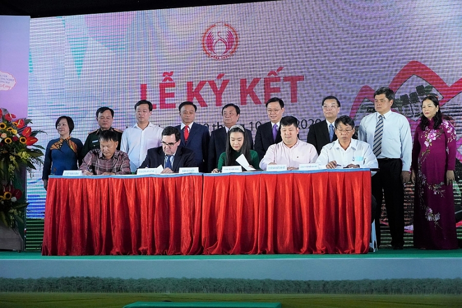 Khai mạc Tuần hàng cá tra/basa và đặc sản Đồng Tháp tại Hà Nội năm 2020