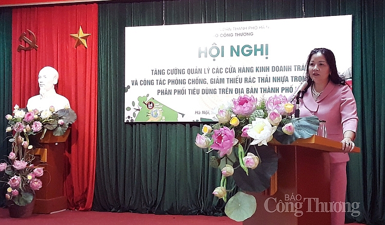 bà Trần Thị Phương Lan- Phó Giám đốc Sở CÔng Thương Hà Nội phát biểu tại Hội nghị 1310-ba-tran-thi-phuong-lan-pho-giam-doc-so-cong-thuong-ha-noi