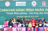 “Caravan - Hành trình nhân ái 2019”: Tiếp thêm động lực cho nhân dân và cán bộ, chiến sĩ ở khu vực biên giới