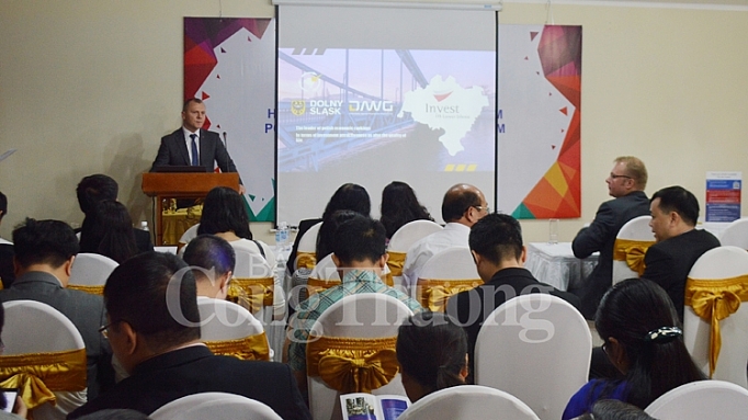 ha noi tao moi truong de doanh nghiep ba lan va viet nam hop tac kinh doanh