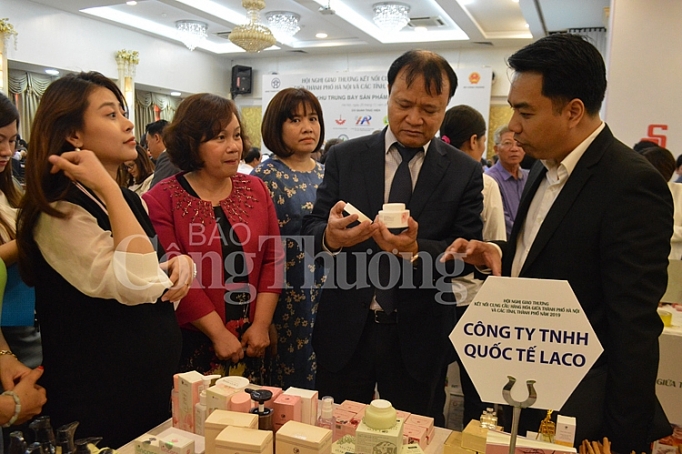 Giao thương, kết nối cung cầu hàng hóa giữa Hà Nội và các tỉnh thành phố năm 2019: Thúc đẩy tiêu thụ sản phẩm địa phương giao thuong ket noi cung cau hang hoa giua ha noi va cac tinh thanh pho nam 2019 thuc day tieu thu san pham dia phuong