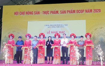 Khai mạc Hội chợ nông sản, thực phẩm, sản phẩm OCOP