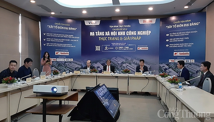 Toạ đàm trực tuyến