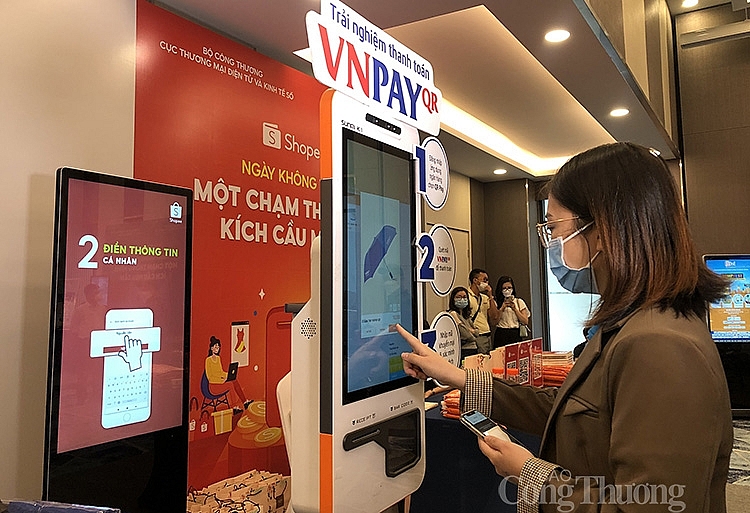 khách hàng tham dự sự kiện khách hàng tham dự sự kiện