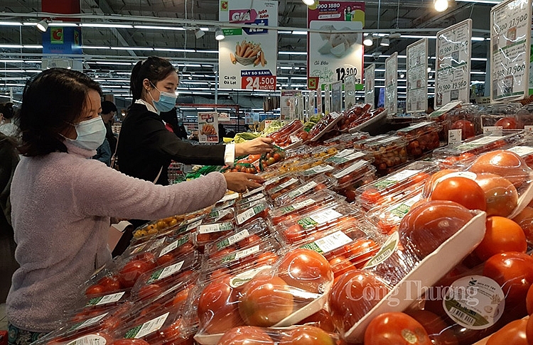 Người tiêu dùng Thủ đô mua sắm tại Siêu thị BigC Thăng Long Người tiêu dùng Thủ đô mua sắm tại Siêu thị BigC Thăng Long