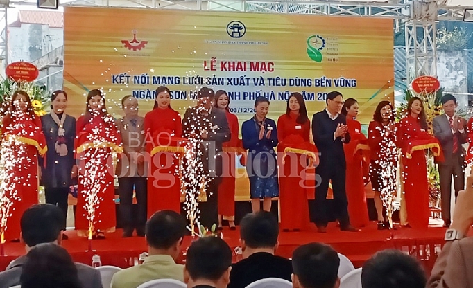 Hà Nội: Kết nối mạng lưới sản xuất và tiêu dùng bền vững ngành sơn mài ha noi ket noi mang luoi san xuat va tieu dung ben vung nganh son mai nam 2019