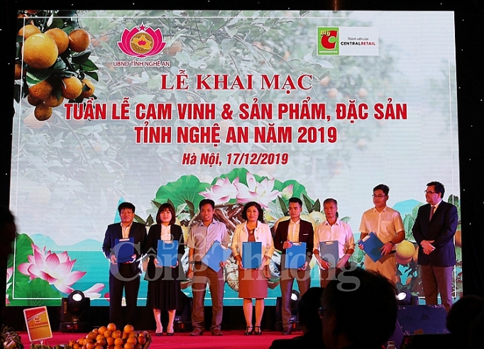 quang ba cam vinh va san pham dac san nghe an den nguoi tieu dung thu do
