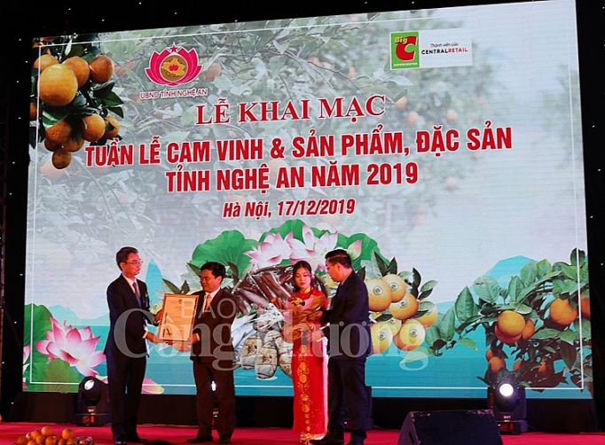 quang ba cam vinh va san pham dac san nghe an den nguoi tieu dung thu do