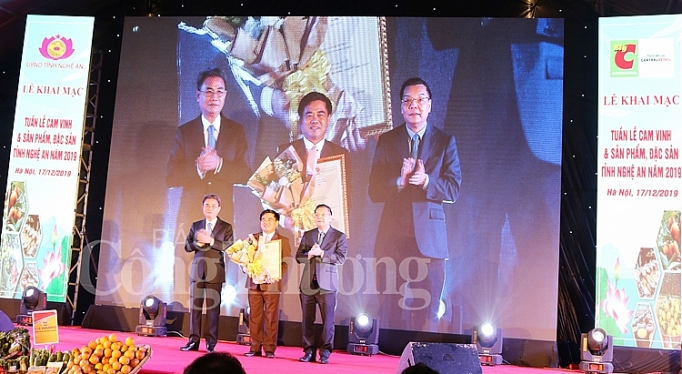 quang ba cam vinh va san pham dac san nghe an den nguoi tieu dung thu do