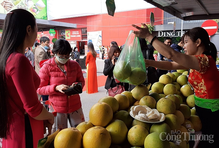 Giới thiệu hàng nông, thủy sản tỉnh Yên Bái đến với người tiêu dùng Thủ đô Giới thiệu hàng nông, thủy sản tỉnh Yên Bái đến với người tiêu dùng Thủ đô