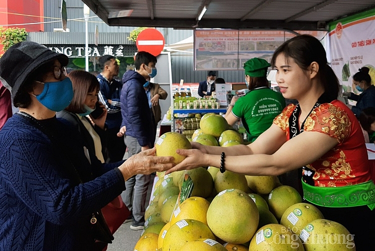 Giới thiệu hàng nông, thủy sản tỉnh Yên Bái đến với người tiêu dùng Thủ đô Giới thiệu hàng nông, thủy sản tỉnh Yên Bái đến với người tiêu dùng Thủ đô