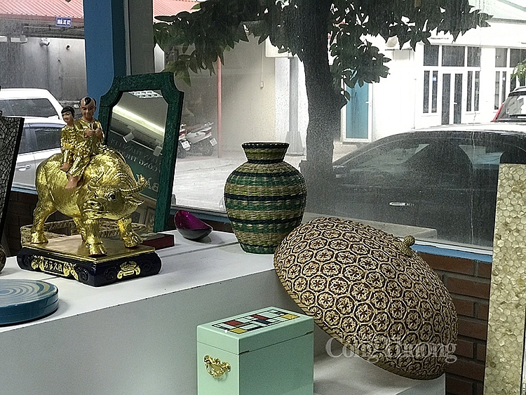 “Trợ lực” để sản phẩm thủ công mỹ nghệ ngành mây tre đan, sừng mỹ nghệ chinh phục thị trường “Trợ lực” để sản phẩm thủ công mỹ nghệ ngành mây tre đan, sừng mỹ nghệ chinh phục thị trường