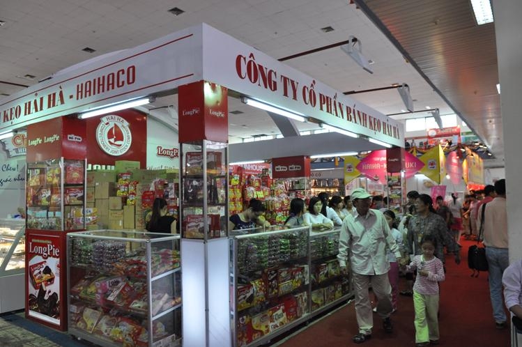 Thị trường Tết Nguyên đán: Hàng Việt chiếm ưu thế thi truong tet nguyen dan hang viet chiem uu the