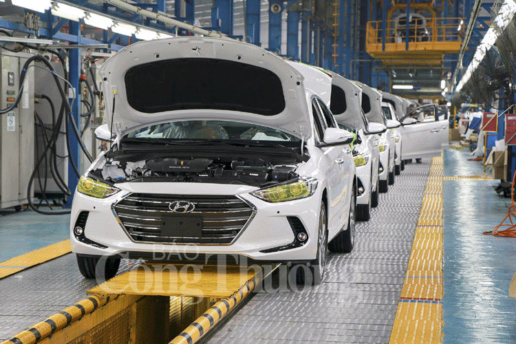 Nhiều cơ hội cho ngành công nghiệp ô tô Việt Nam (Ảnh Thùy Linh)