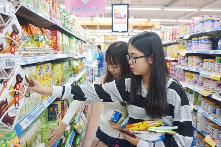 Từng bước hoàn thiện hệ thống bán lẻ tung buoc hoan thien he thong ban le