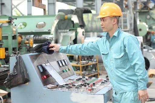 Tăng lương từ 1/7: “Mừng cho người lao động nhưng doanh nghiệp thì khó khăn” Tăng lương từ 1/7: “Mừng cho người lao động nhưng doanh nghiệp thì khó khăn”