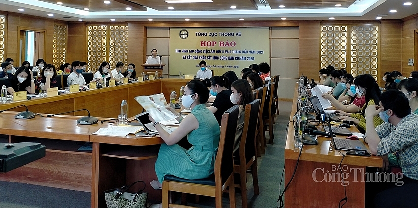 Thị trường lao động chịu ảnh hưởng bởi dịch Covid-19 Thị trường lao động chịu ảnh hưởng bởi dịch Covid-19