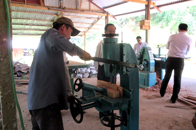 Bình Định: Hoàn thiện chính sách khuyến công binh dinh hoan thien chinh sach khuyen cong 40747