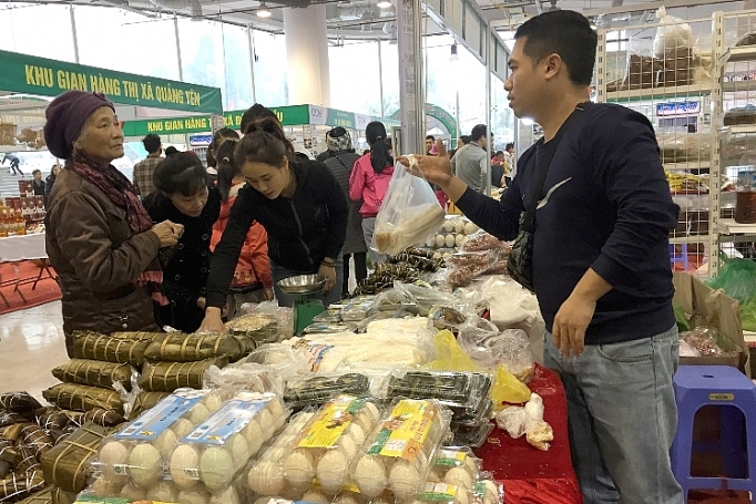 Quảng Ninh: Nhân rộng hiệu quả Cuộc vận động dùng hàng Việt quang ninh nhan rong hieu qua cuoc van dong dung hang viet