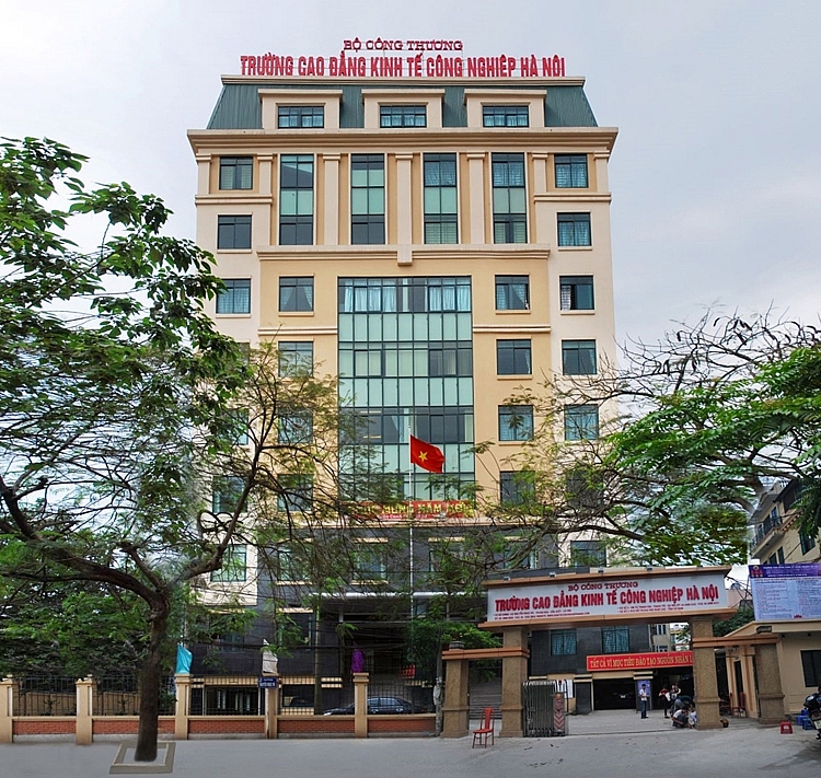 undefined 4920-ynh-chyn-1-ok-1