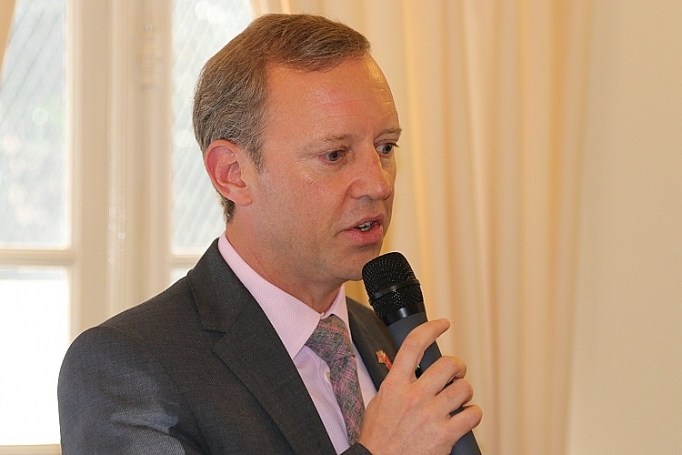 Anh tài trợ hơn 60 tỷ đồng giúp Việt Nam bảo vệ hệ tương lai đồng bằng anh tai tro hon 60 ty dong giup viet nam bao ve he tuong lai dong bang