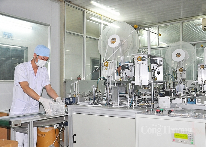 Hỗ trợ vật tư y tế cho Cơ quan đại diện Việt Nam ở nước ngoài ho tro vat tu y te cho co quan dai dien viet nam o nuoc ngoai