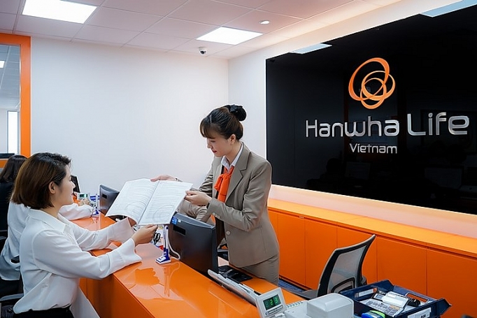 hanwha life viet nam chi tra hon 21 ty dong quyen loi bao hiem