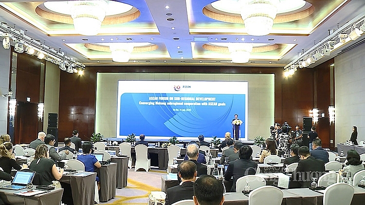 Gắn kết hợp tác Mekong với các mục tiêu của ASEAN gan ket hop tac mekong voi cac muc tieu cua asean