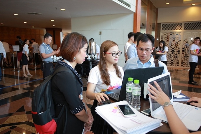 “Bùng nổ” thương mại điện tử, thêm một nền tảng số ra đời bung no thuong mai dien tu them mot nen tang so ra doi