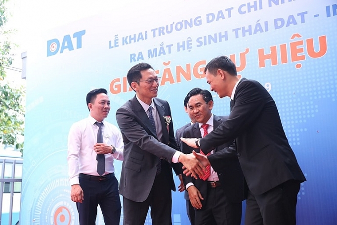 sau 14 nam dan dau o thi truong mien nam dat tien cong ra mien bac