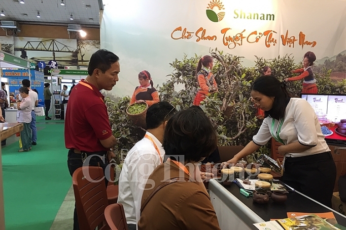 250 doanh nghiep quy tu tai trien lam chuyen nganh thuc pham va do uong tai ha noi