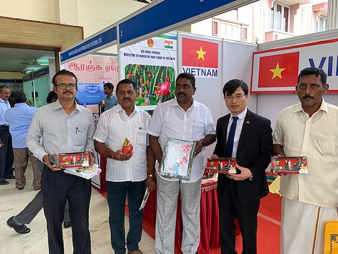 Quảng bá hàng Việt Nam tại Hội chợ nông nghiệp ở Ấn Độ quang ba hang viet nam tai hoi cho nong nghiep o an do