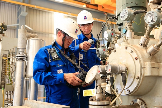 Giá dầu giảm và chuyện “vượt bão” của Lọc hóa dầu Bình Sơn gia dau giam va chuyen vuot bao cua loc hoa dau binh son