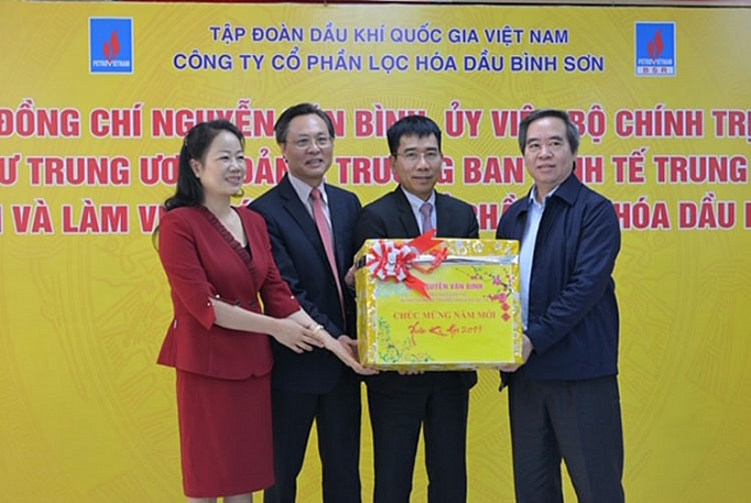 truong ban kinh te trung uong nguyen van binh lam viec tai loc hoa dau binh son