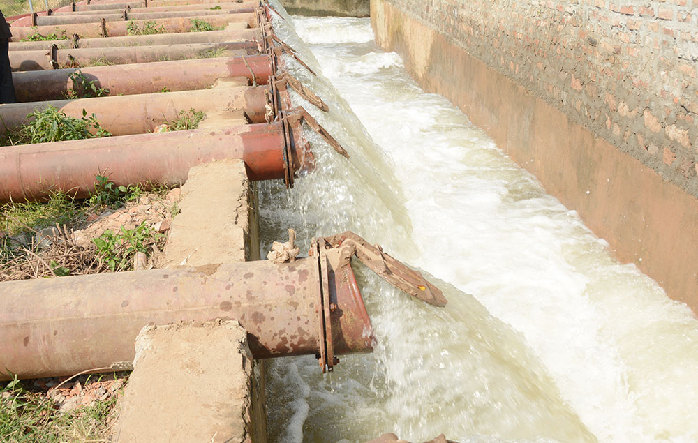 Ngày đầu tiên lấy nước đợt 1:Trên 44.000 ha đã đủ nước gieo cấy ngay dau tien lay nuoc dot 1tren 44000 ha da du nuoc gieo cay