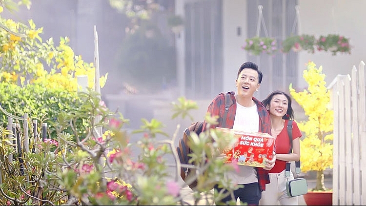 Thị trường quà Tết Tân Sửu: Hơn 55% người chọn món quà sức khỏe để biếu tặng người thân Thị trường quà Tết Tân Sửu: Hơn 55% người chọn món quà sức khỏe để biếu tặng người thân