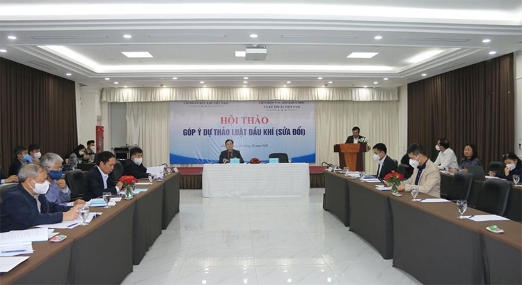 Dự thảo Luật Dầu khí (sửa đổi): Cần hướng đến huy động đầu tư, khai thác hiệu quả tài nguyên phục vụ lợi ích quốc gia Dự thảo Luật Dầu khí (sửa đổi): Cần hướng đến huy động đầu tư, khai thác hiệu quả tài nguyên phục vụ lợi ích quốc gia