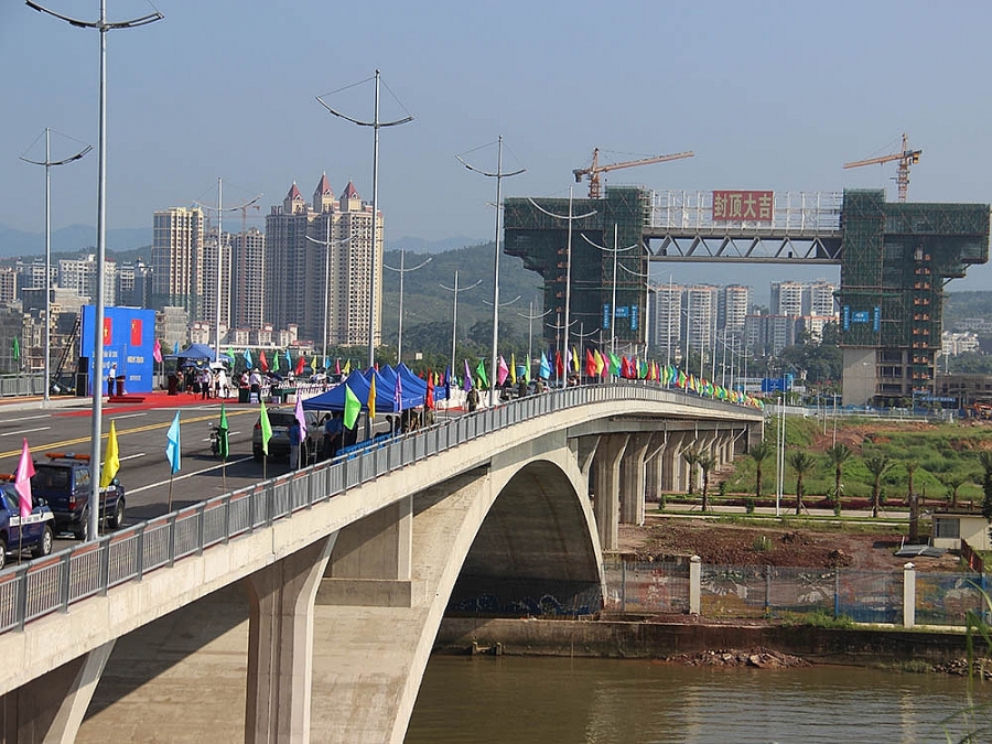 Các cửa khẩu, lối mở tại Móng Cái được khôi phục thông quan Các cửa khẩu, lối mở tại Móng Cái được khôi phục thông quan