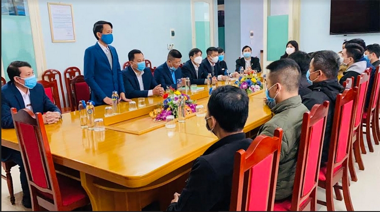 Than Quang Hanh hỗ trợ học sinh nghề mỏ Than Quang Hanh hỗ trợ học sinh nghề mỏ