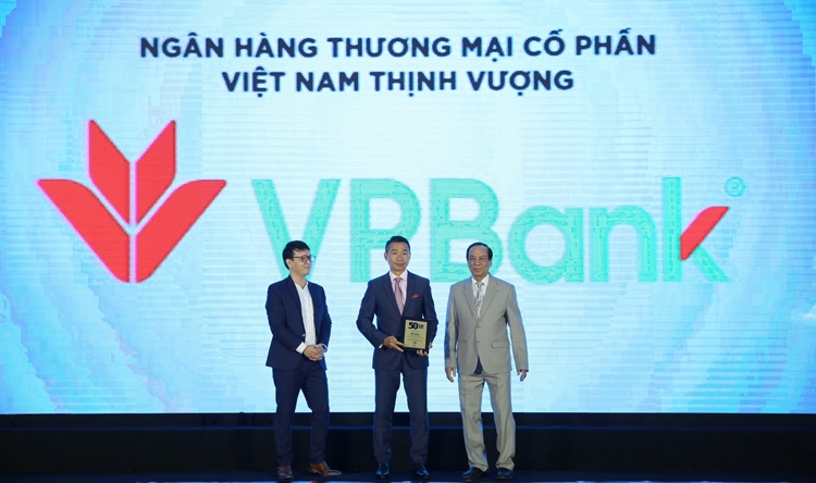 VPBank 5 năm liên tiếp nằm trong Top 50 công ty kinh doanh hiệu quả nhất Việt Nam VPBank 5 năm liên tiếp nằm trong Top 50 công ty kinh doanh hiệu quả nhất Việt Nam