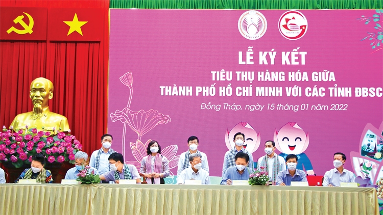 Khẳng định vị thế hàng Việt (trùng tít) Khẳng định vị thế hàng Việt (trùng tít)