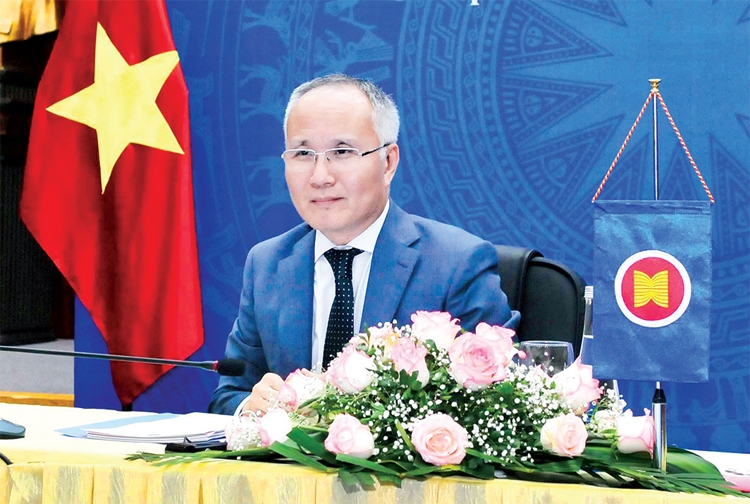 Sức bật trong năm bản lề Sức bật trong năm bản lề