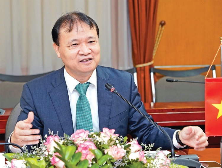 Sức bật trong năm bản lề Sức bật trong năm bản lề