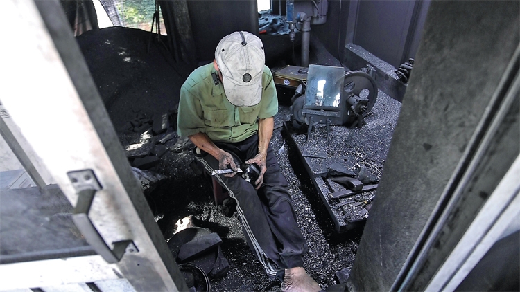 Thổi hồn cho than đá