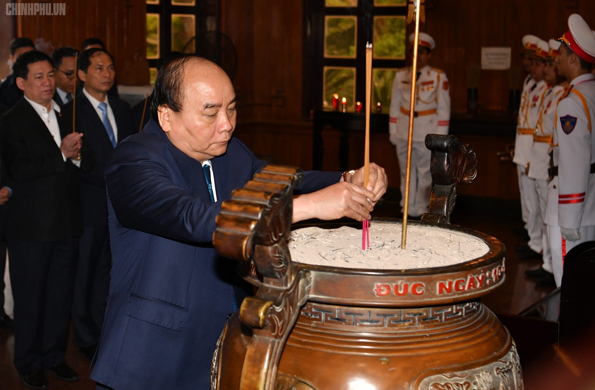 thu tuong dang huong tai khu di tich kim lien